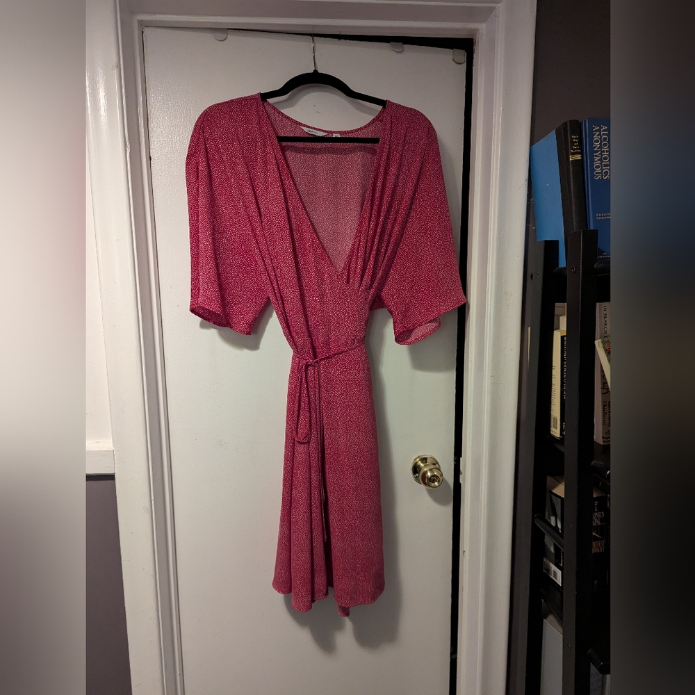 Reitmans Pink Wrap Robe
